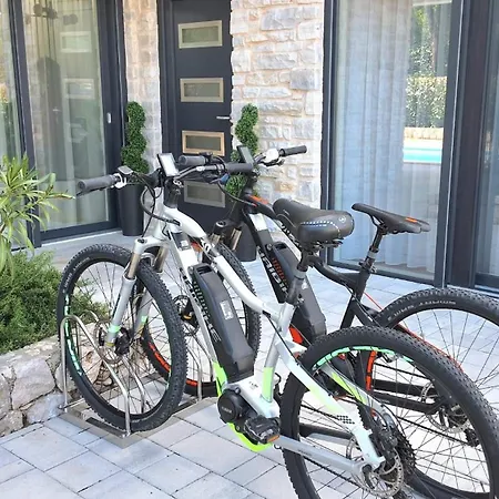 Villa Aria Malinska With Heated Pool And Free E-bikes Sveti Anton (Krk)